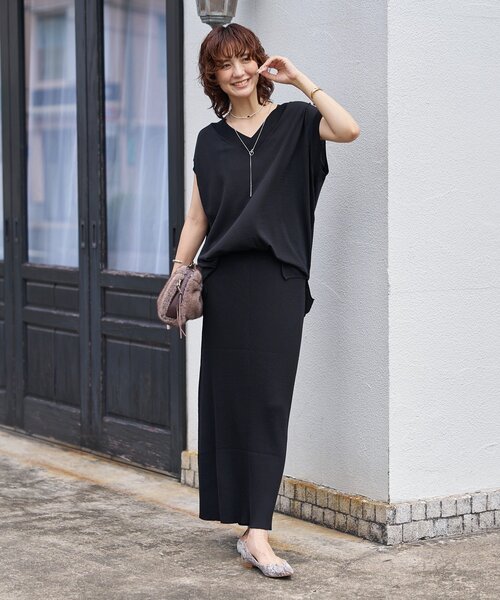 RIVE DROITE（リヴドロワ）の「【ひんやりタッチ/セットアップ対応可】レーヨン混ナローフレアスカート（スカート・レディース・ベージュ/ブラウン/グレー/ブラック・36/38）」の5枚目の写真