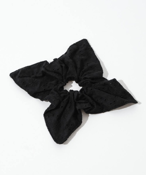 flower（フラワー）の「プレーンガレットシュシュ（シュシュ・レディース・ブラック/ホワイト・FREE）」の7枚目の写真