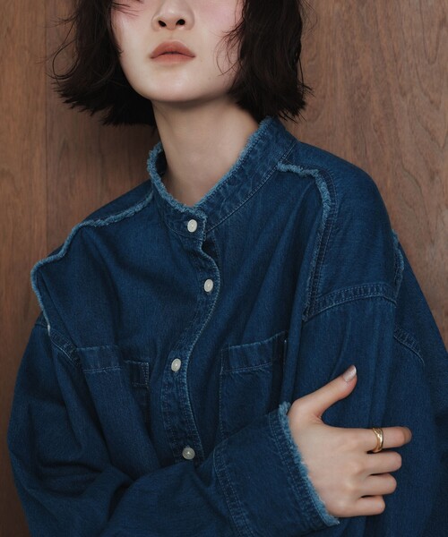 EMMEL REFINES（エメルリファインズ）の「＜EMMEL REFINES＞EM フリンジ デニム シャツ（シャツ/ブラウス・レディース・コバルトブルー・FREE）」の2枚目の写真
