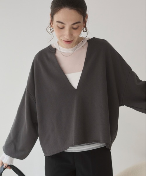 ANGIE（アンジー）の「深Vネック  カットオフ　スウェット　プルオーバー（スウェット・レディース・チャコール/オートミール/杢グレー・FREE）」の11枚目の写真