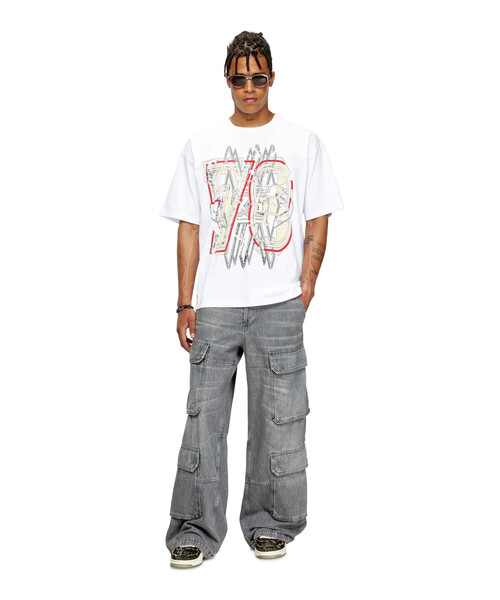 DIESEL（ディーゼル）の「メンズ Tシャツ T-BOXT-T8（Tシャツ/カットソー・メンズ・ホワイト/ブラック・XXX-LARGE/SMALL/MEDIUM/X-SMALL/XX-LARGE/LARGE/X-LARGE）」の3枚目の写真