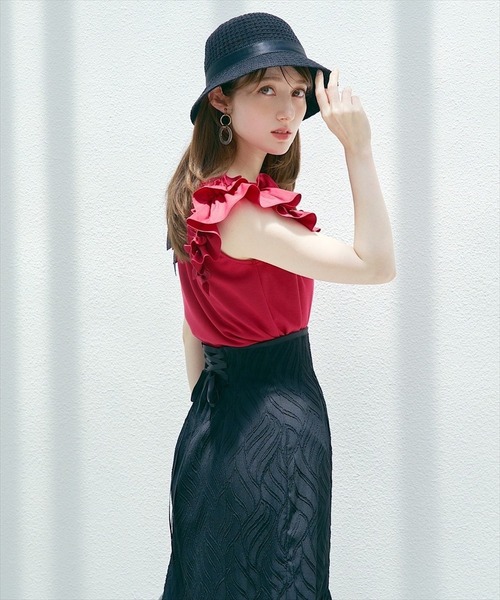 SWINGLE（スウィングル）の「ミニダブルフリルカットソー（Tシャツ/カットソー・レディース・ブラック/レッド/オフホワイト・FREE）」の7枚目の写真