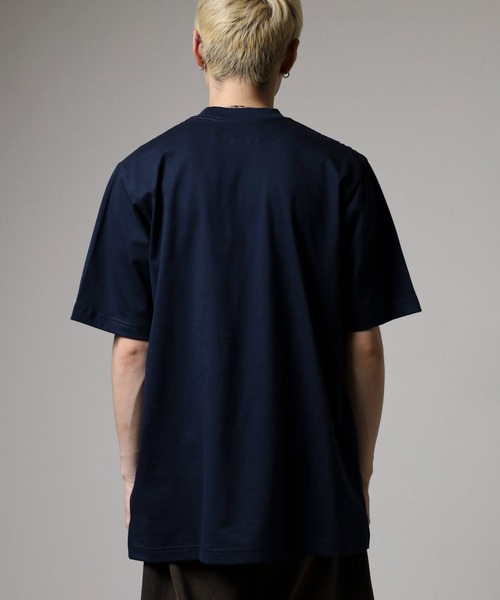 MN+LA(エムエヌエルエー)の「MN+LA Short Sleeve Tee 無地 TEE オーバーサイズTシャツ(Tシャツ/カットソー・メンズ・ベージュ/オリーブ/ネイビー/バーガンディー/ホワイト/ブラック/グレー/ダークオレンジ/ウィート/グレー系/ブルー/ブラック系/レッド・L/XL/M/2XL)」の22枚目の写真