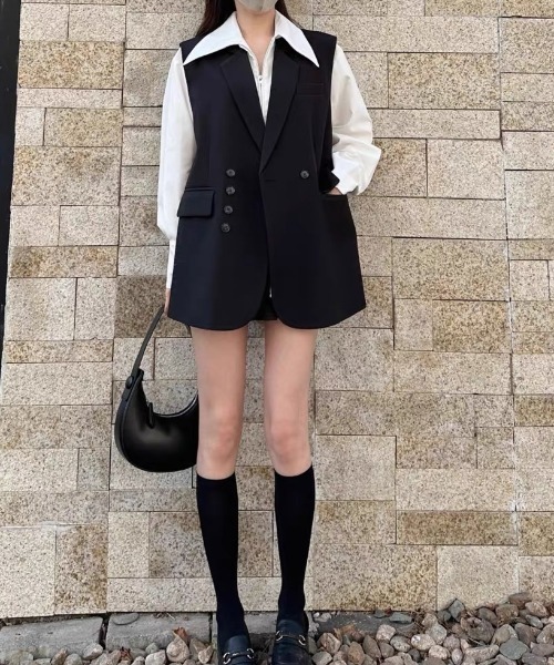 gossip!ロサンゼルス(ゴシップロサンゼルス)の「【サイズあり】ボタンデザイン ゆったりシンプルオフィスカジュアルレディース 重ね着ジレベスト(ベスト・レディース・ブラウン/ブラック/オフホワイト・M/L/S)」の5枚目の写真