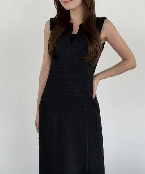 JUNOAH（ジュノア）の「ツイードIラインジャンパースカート（ジャンパースカート・レディース・ブラック/ホワイト・LARGE/MEDIUM/SMALL）」の2枚目の写真