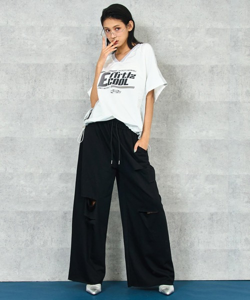 ANAP(アナップ)の「配色 プリント ナイロン プルオーバー(Tシャツ/カットソー・レディース・ホワイト/ネイビー・FREE)」の9枚目の写真