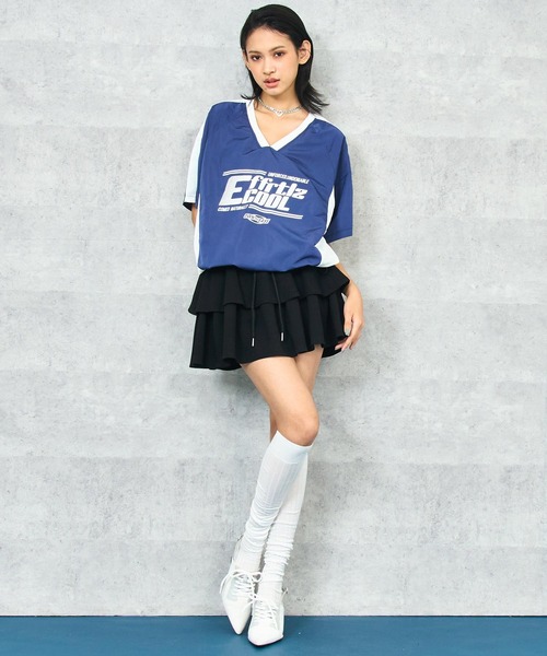 ANAP(アナップ)の「配色 プリント ナイロン プルオーバー(Tシャツ/カットソー・レディース・ホワイト/ネイビー・FREE)」の4枚目の写真