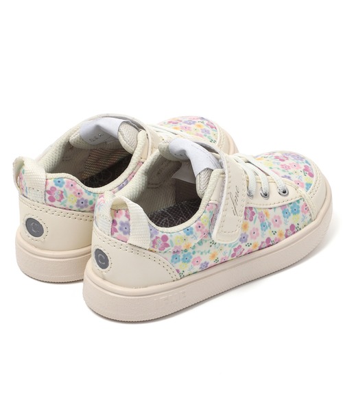IFME（イフミー）の「KIDS｜ifme CALIN 花柄プリントスニーカー（スニーカー・キッズ・ホワイト/パープル/ピンク・16.5cm/17.5cm/18.5cm/15.5cm/20.5cm/19.5cm/16.0cm/17.0cm/18.0cm/19.0cm/20.0cm/21.0cm/15.0cm）」の4枚目の写真