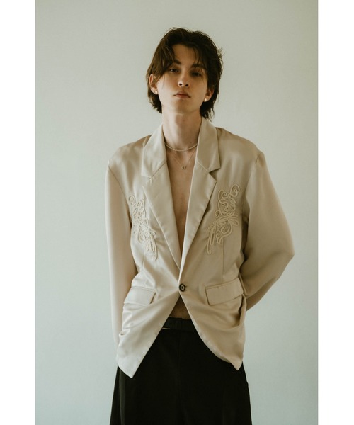 Knuth Marf（クヌースマーフ）の「embroidered satin jacket（テーラードジャケット・レディース・アイボリー/ブラック/モスグリーン・FREE）」の19枚目の写真