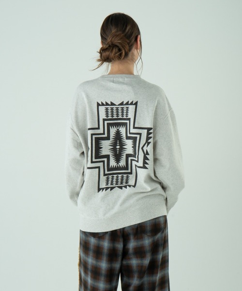 PENDLETON(ペンドルトン)の「バックプリント スウェット(スウェット・メンズ・ブラック系その他/ライトグレー/アイボリー/ブルー系その他2/グレー系その他・X-LARGE/SMALL/MEDIUM/LARGE)」の3枚目の写真