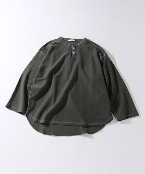 JOURNAL STANDARD relume（ジャーナルスタンダード　レリューム）の「バックピケ ヘンリーネック 3/4 スリーブ（Tシャツ/カットソー・メンズ・ナチュラル/ブラウン/ブラックミックス・MEDIUM/LARGE）」の8枚目の写真