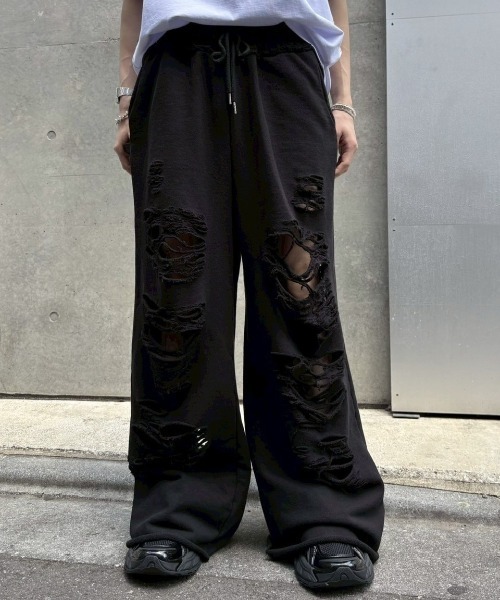 Never mind the XU / Chikashitsu+（ネバーマインド ザ エックスユー / チカシツプラス）の「【nmtc+】damage sweat pants / 【エヌエムティーシープラス】ダメージスウェットパンツ（スウェットパンツ・メンズ・ブラック/グレー・ONE SIZE）」の21枚目の写真