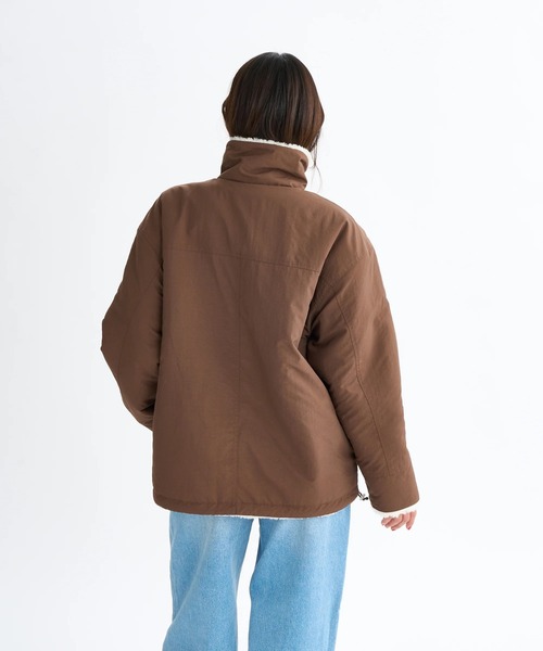 ROXY(ロキシー)の「CHEER UP /ロキシー撥水加工ジップアップドローコード付きナイロンボアリバーシブルジャケット(ブルゾン・レディース・ブラウン/ブラック/カーキ・MEDIUM/LARGE/SMALL)」の15枚目の写真