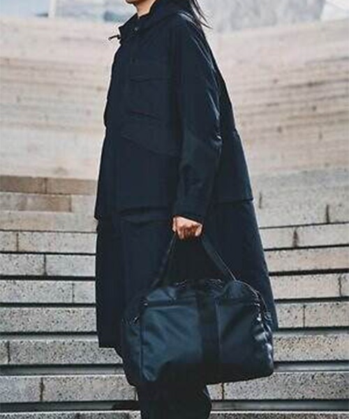 WHITE MOUNTAINEERING(ホワイトマウンテニアリング)の「【White Mountaineering/ホワイトマウンテニアリング】WM×BRIEFING ST BOSTON(ショルダーバッグ・メンズ・ブラック・FREE)」の4枚目の写真