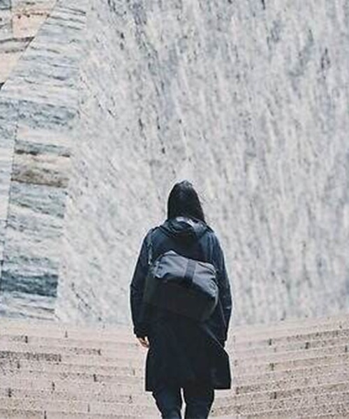 WHITE MOUNTAINEERING(ホワイトマウンテニアリング)の「【White Mountaineering/ホワイトマウンテニアリング】WM×BRIEFING ST BOSTON(ショルダーバッグ・メンズ・ブラック・FREE)」の5枚目の写真
