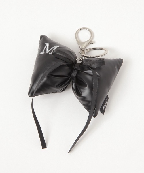 repipi armario（レピピ アルマリオ）の「イニシャルリボンチャーム（チャーム・キッズ・ホワイト系その他2/ブラック系その他/ホワイト系その他/ブラック系その他2/ブルー系その他2/ブルー系その他・ONESIZE）」の4枚目の写真