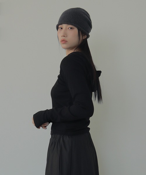 UNE MANSION(ユヌマンション)の「シルバーボタンリブフード長袖Tシャツカットソー(Tシャツ/カットソー・レディース・ブラウン/アイボリー/ブラック/チャコールグレー・FREE)」の16枚目の写真