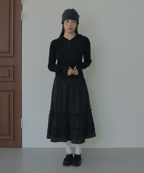 UNE MANSION(ユヌマンション)の「シルバーボタンリブフード長袖Tシャツカットソー(Tシャツ/カットソー・レディース・ブラウン/アイボリー/ブラック/チャコールグレー・FREE)」の18枚目の写真