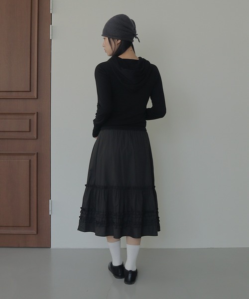 UNE MANSION(ユヌマンション)の「シルバーボタンリブフード長袖Tシャツカットソー(Tシャツ/カットソー・レディース・ブラウン/アイボリー/ブラック/チャコールグレー・FREE)」の20枚目の写真