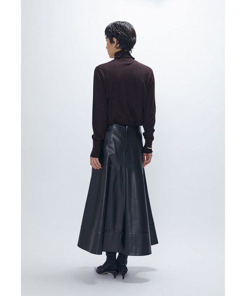 1er Arrondissement(プルミエアロンディスモン)の「スーパーファインウールボトルネック(ニット/セーター・レディース・ブラック系その他3/オフホワイト/レッド系その他2・FREE)」の8枚目の写真