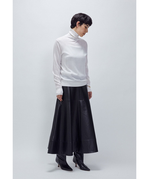 1er Arrondissement(プルミエアロンディスモン)の「スーパーファインウールボトルネック(ニット/セーター・レディース・ブラック系その他3/オフホワイト/レッド系その他2・FREE)」の13枚目の写真