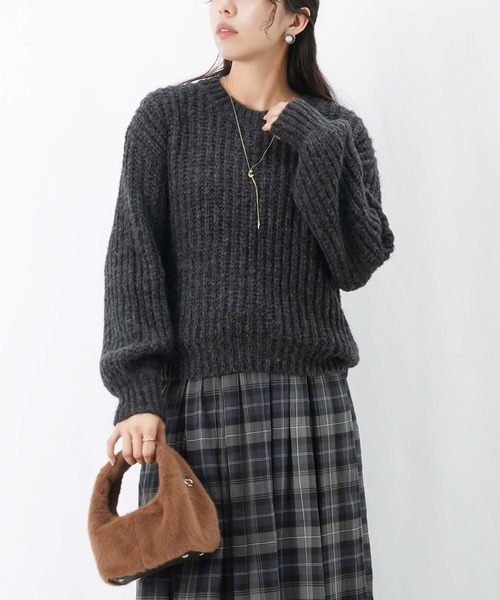 LUCA/LADY LUCK LUCA（ルカ/レディラックルカ）の「LC/LLL シャギー短丈ニットプルオーバー（ニット/セーター・レディース・ピンク/ベージュ/ブラック/ライトブルー・FREE）」の2枚目の写真