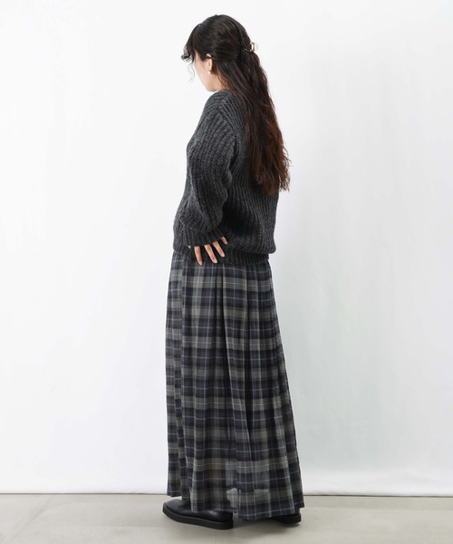 LUCA/LADY LUCK LUCA（ルカ/レディラックルカ）の「LC/LLL シャギー短丈ニットプルオーバー（ニット/セーター・レディース・ピンク/ベージュ/ブラック/ライトブルー・FREE）」の14枚目の写真