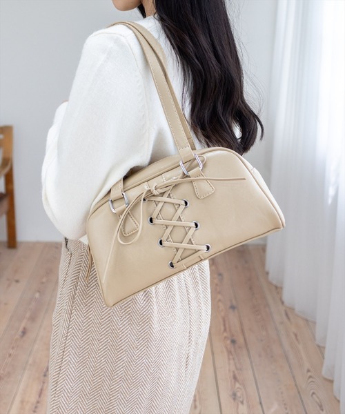 clear（クリア）の「レースアップロングハンドルバッグ[着回し力抜群 ガーリー リボン]≪AW新作≫（ハンドバッグ・レディース・ベージュ/ブラウン/ブラック・F）」の6枚目の写真