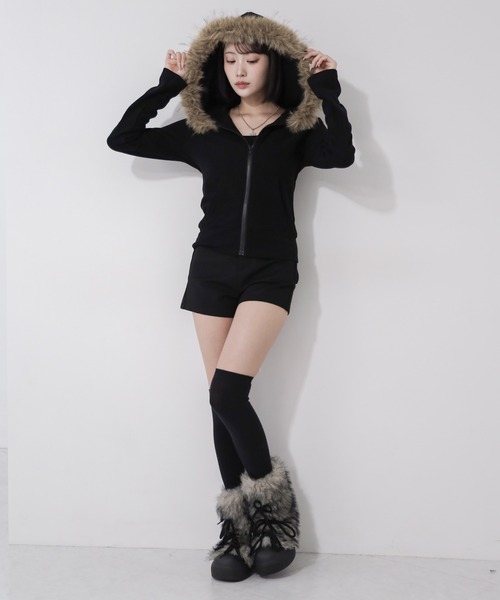 me+em select(ミームセレクト)の「【 2color 】フェイクファーフーディジップアップパーカー / fake fur hooded zipup hoodie(パーカー・レディース・ブラック/ホワイト・FREE)」の5枚目の写真
