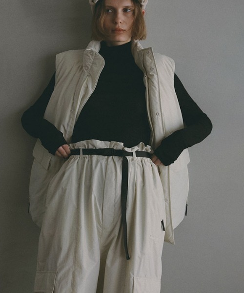 ETRE TOKYO(エトレトウキョウ)の「Marmot×ETRE TOKYO PERTEXパラシュートパンツ(その他パンツ・レディース・ブラック/オフホワイト・S/M)」の8枚目の写真