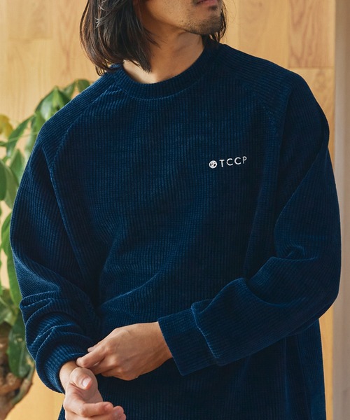 THE CRAFT CREW PRODUCTS（ザクラフトクループロダクツ）の「モールワッフル ビッグシルエット ラグランスリーブクルーネックスウェット / アンチピリング【THE CRAFT CREW PRODUCTS】（スウェット・メンズ・グレー/アイボリー/ブラック/チェリーレッド/ダークネイビー/ダークブラウン・L/M/S）」の5枚目の写真