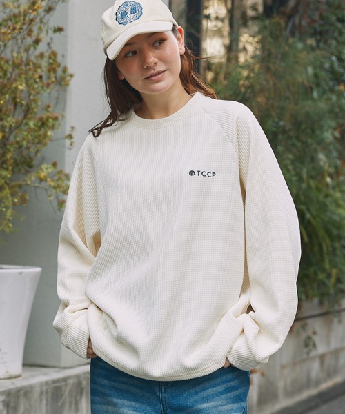 THE CRAFT CREW PRODUCTS（ザクラフトクループロダクツ）の「モールワッフル ビッグシルエット ラグランスリーブクルーネックスウェット / アンチピリング【THE CRAFT CREW PRODUCTS】（スウェット・メンズ・グレー/アイボリー/ブラック/チェリーレッド/ダークネイビー/ダークブラウン・L/M/S）」の19枚目の写真