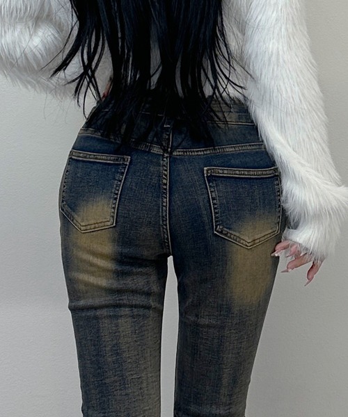 FOLLOWIN（フォロウィン）の「スタッズ＆サイドアイレットウォッシングフレアデニムパンツ（デニムパンツ・レディース・ブルー・MEDIUM/SMALL/LARGE）」の7枚目の写真