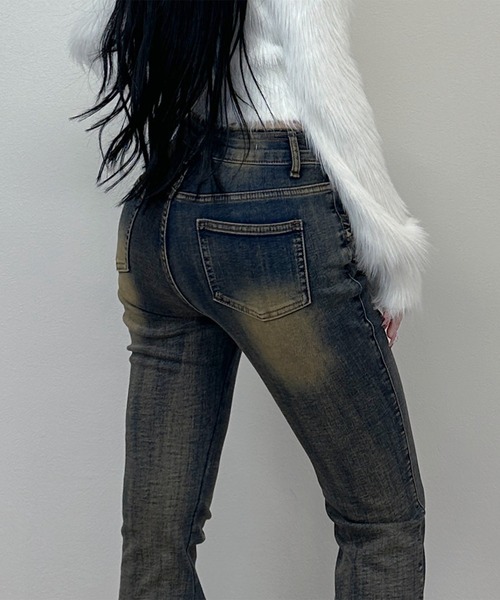 FOLLOWIN（フォロウィン）の「スタッズ＆サイドアイレットウォッシングフレアデニムパンツ（デニムパンツ・レディース・ブルー・MEDIUM/SMALL/LARGE）」の8枚目の写真