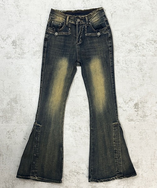 FOLLOWIN（フォロウィン）の「スタッズ＆サイドアイレットウォッシングフレアデニムパンツ（デニムパンツ・レディース・ブルー・MEDIUM/SMALL/LARGE）」の15枚目の写真