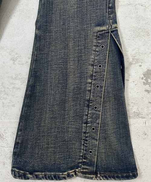 FOLLOWIN（フォロウィン）の「スタッズ＆サイドアイレットウォッシングフレアデニムパンツ（デニムパンツ・レディース・ブルー・MEDIUM/SMALL/LARGE）」の17枚目の写真