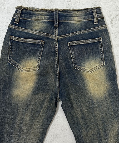 FOLLOWIN（フォロウィン）の「スタッズ＆サイドアイレットウォッシングフレアデニムパンツ（デニムパンツ・レディース・ブルー・MEDIUM/SMALL/LARGE）」の19枚目の写真