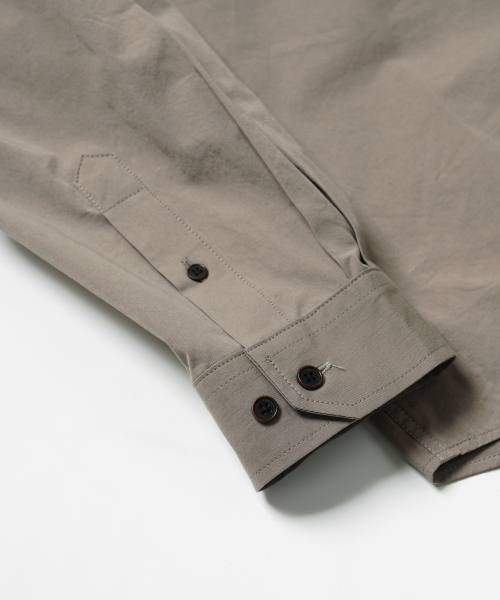 FRIZMWORKS(フリズムワークス)の「HIGH COUNT FRENCH SHIRT _ KHAKI GRAY(シャツ/ブラウス・メンズ・その他・SMALL/MEDIUM)」の6枚目の写真