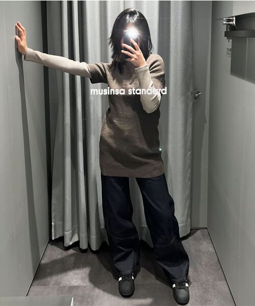 MUSINSA STANDARD WOMAN（ムシンサスタンダードウーマン）の「ウィメンズディバイディッドレギュラーフィットデニムパンツ[ディープインディゴ]（デニムパンツ・レディース・その他・32/30/24/25/26/27/28/29）」の9枚目の写真