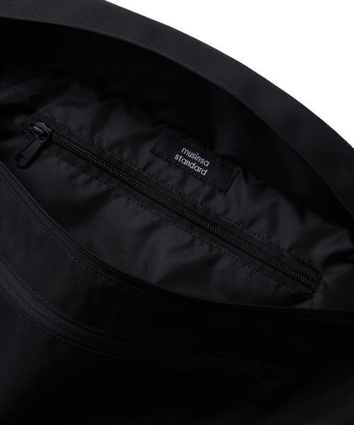 MUSINSA STANDARD（ムシンサスタンダード）の「コーデュラビッグサイズウエストバッグ[ブラック]（ボディバッグ/ウエストポーチ・レディース・その他・FREE）」の6枚目の写真