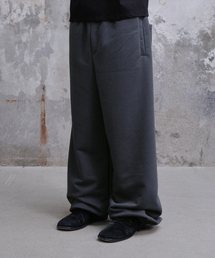 DIVEIN（ダイブイン）の「UNIFORM SWEAT PANTS (CHARCOAL)（スウェットパンツ）」