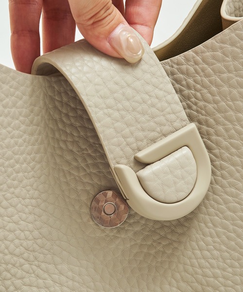 MISCH MASCH（ミッシュマッシュ）の「センターベルトハンドバッグ（ハンドバッグ・レディース・ブラック/グレー/キャメル・ﾌﾘ-）」の9枚目の写真