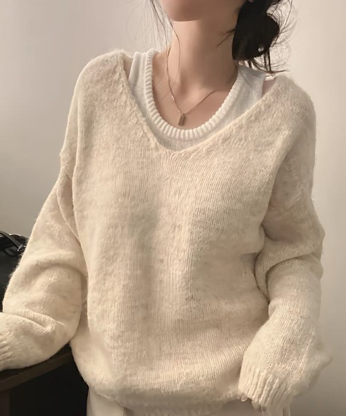 LADY LIKE(レディライク)の「ニットタンク付きゆったりVネックニット2点セット(ニット/セーター・レディース・アイボリー/グレー/ベージュ・M)」の5枚目の写真