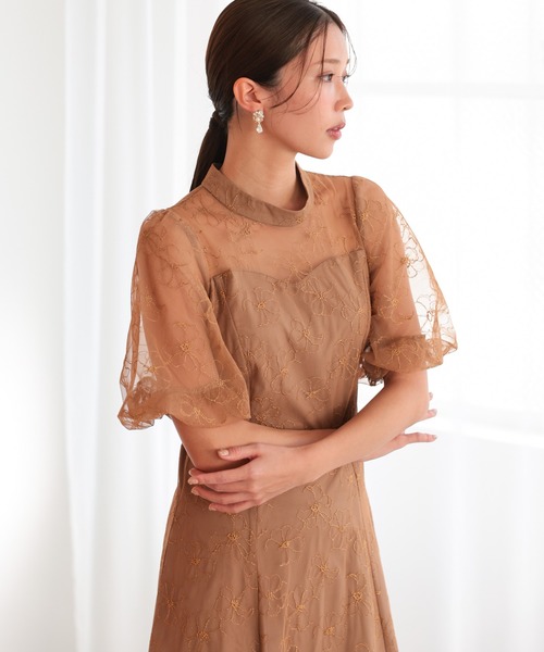 haremode（ハレモード）の「結婚式 お呼ばれ 二次会 謝恩会 成人式 同窓会 対応 20代 30代 クラシカル レース フレア 花柄 刺繍 フリル袖 五分袖きれいめ パーティー オケージョン ドレス（ドレス・レディース・ブラック/ベージュ/ブラウン・S/M）」の2枚目の写真