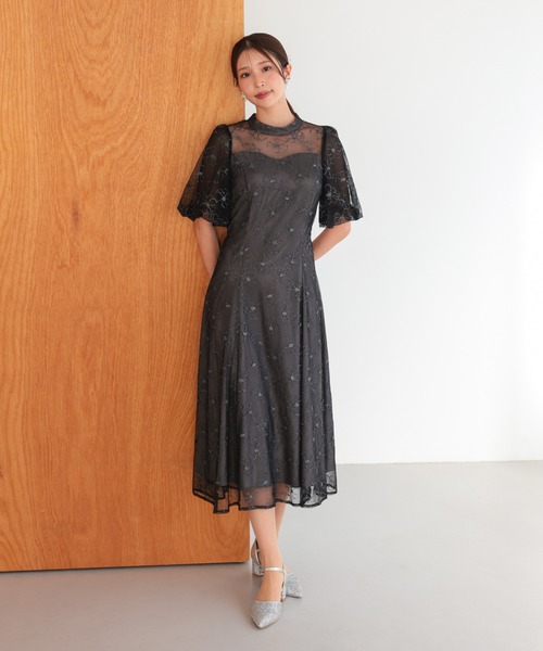haremode（ハレモード）の「結婚式 お呼ばれ 二次会 謝恩会 成人式 同窓会 対応 20代 30代 クラシカル レース フレア 花柄 刺繍 フリル袖 五分袖きれいめ パーティー オケージョン ドレス（ドレス・レディース・ブラック/ベージュ/ブラウン・S/M）」の4枚目の写真
