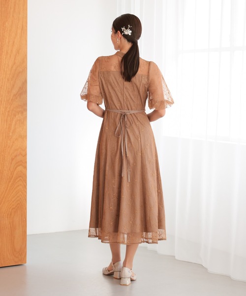 haremode（ハレモード）の「結婚式 お呼ばれ 二次会 謝恩会 成人式 同窓会 対応 20代 30代 クラシカル レース フレア 花柄 刺繍 フリル袖 五分袖きれいめ パーティー オケージョン ドレス（ドレス・レディース・ブラック/ベージュ/ブラウン・S/M）」の19枚目の写真