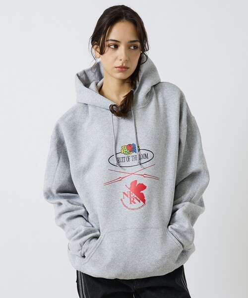 FRUIT OF THE LOOM（フルーツオブザルーム）の「【FRUIT OF THE LOOM】FTL×EVA ロゴプリントフーディー / フルーツオブザルーム×エヴァンゲリオン パーカー（パーカー・メンズ・ネイビー/ライトグレー/ブラック・XL/S/M/L）」の2枚目の写真