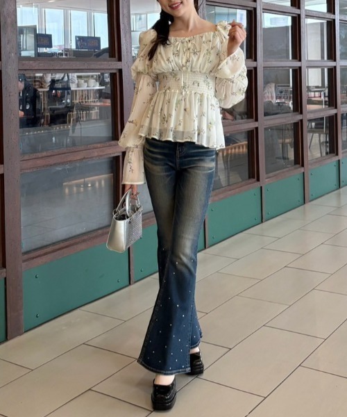 rienda（リエンダ）の「ビジュージャストウエストフレアデニムパンツ 春服（デニムパンツ・レディース・ライトブルー/ブルー・X-SMALL/SMALL/MEDIUM）」の21枚目の写真