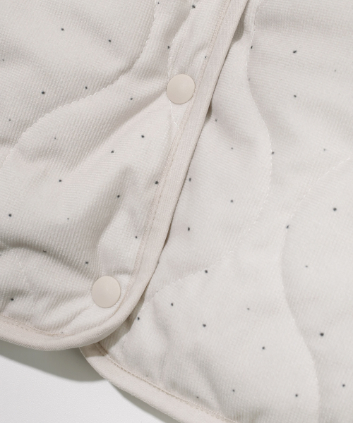 KIJIKO（キジコ）の「ke103-Dot Vest Cream（ダウンベスト・レディース・クリーム・FREE）」の10枚目の写真