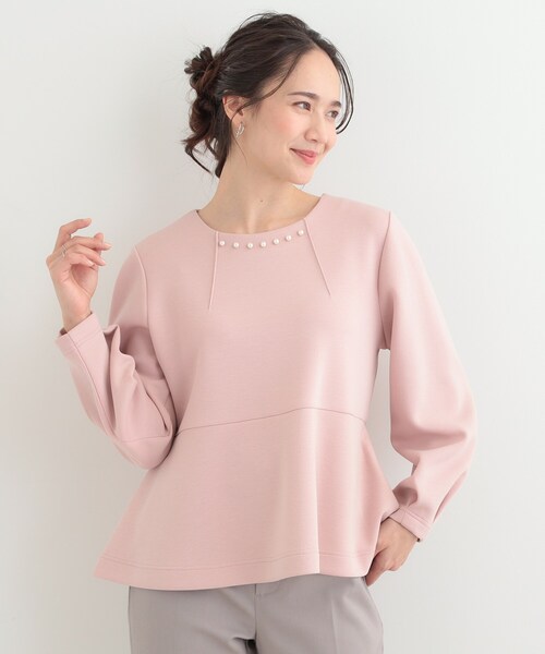 SHOO・LA・RUE(シューラルー)の「【S-LL/なめらかタッチ】上品見え フェイクパール付きペプラムトップス(Tシャツ/カットソー・レディース・アイボリー/ピンク/ネイビー・01/02/03/04)」の12枚目の写真